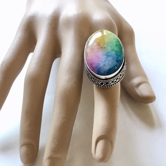 Exotic Rainbow Drusy Gemstone Ring - Vintage Style - Picture 4 of 9